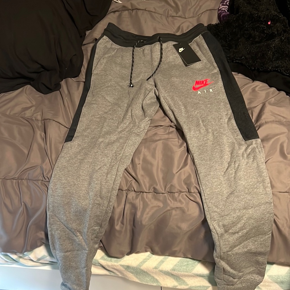 Men’s joggers